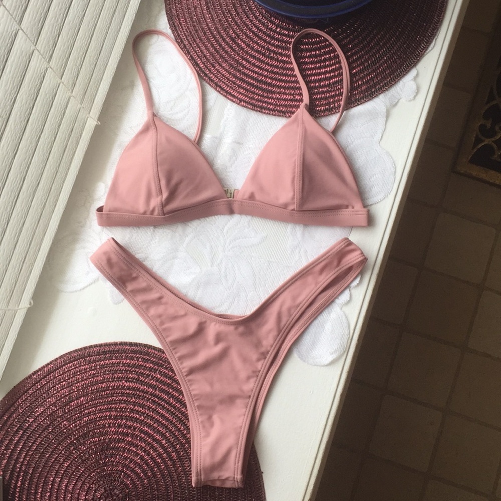 Triangle Bikini - Picture 2 of 4